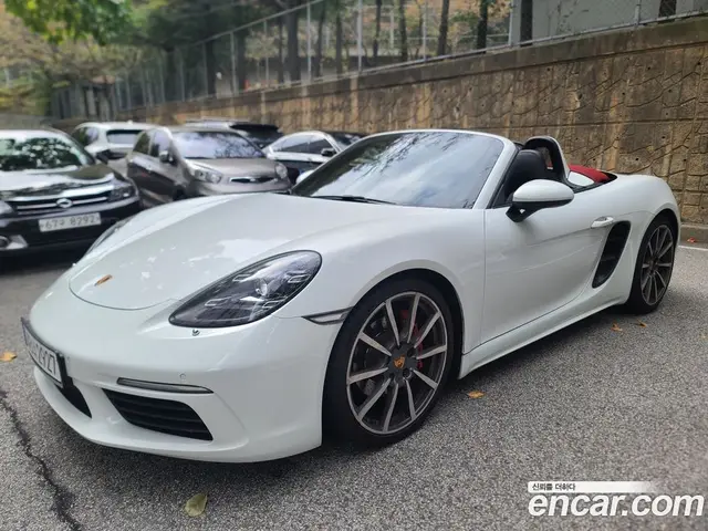 Porsche 718, 2016, 63 700 км