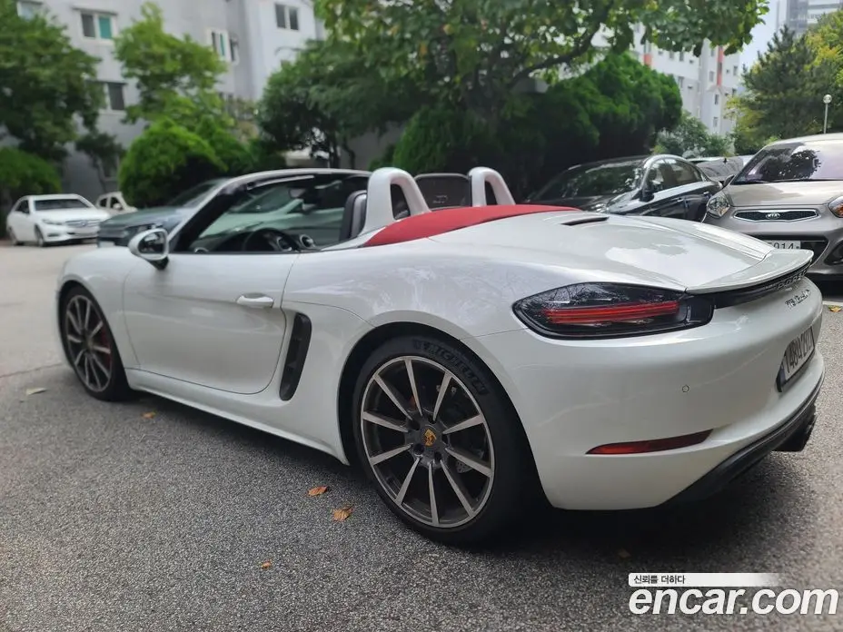Porsche 718 2016 2.5 АКПП, фото 15 Porsche 718 2016 2.5 АКПП, фото 15