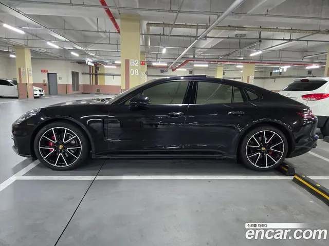Porsche Panamera 2018 3.0 АКПП, миниатюра 3