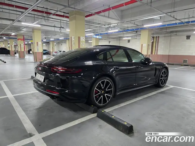 Porsche Panamera 2018 3.0 АКПП, миниатюра 6