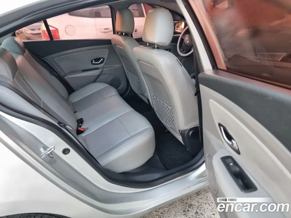 Renault (Samsung) SM3 2010 1.6 вариатор, фото 18 Renault (Samsung) SM3 2010 1.6 вариатор, фото 18