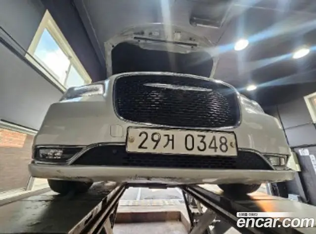 Chrysler 300C, 2016, 107 324 км
