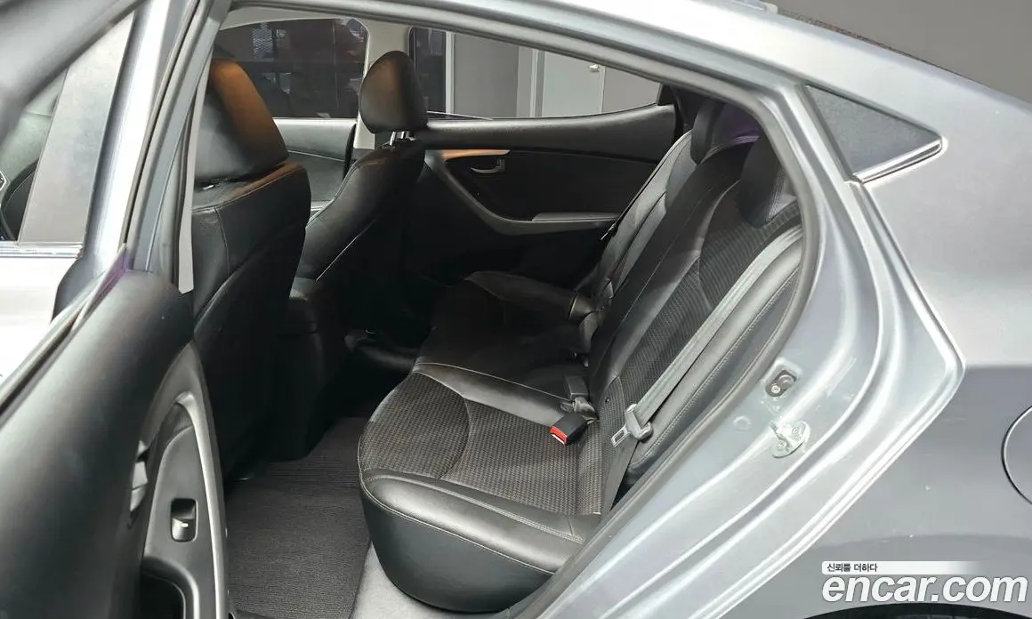 Hyundai Avante 2014 1.6 АКПП, фото 12