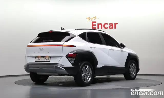 Hyundai Kona 2023 2.0 АКПП, миниатюра 2