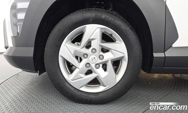 Hyundai Kona 2023 2.0 АКПП, миниатюра 5