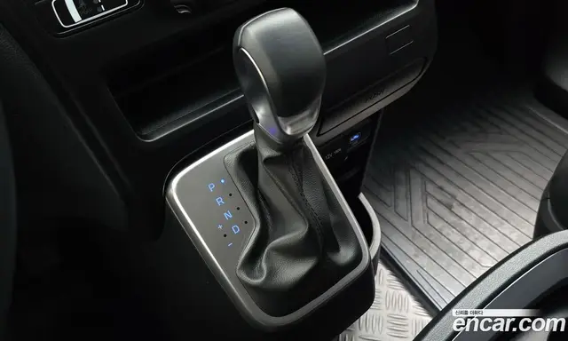 Hyundai Staria 2024 2.2 АКПП, миниатюра 12