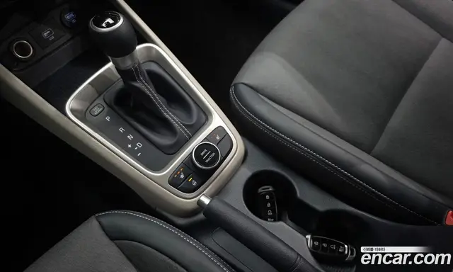 Hyundai Venue 2020 1.6 АКПП, миниатюра 9