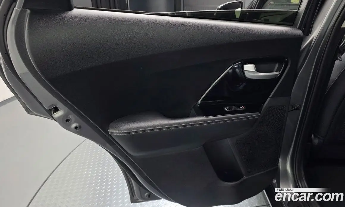 Kia Niro 2017 1.6 АКПП, фото 14
