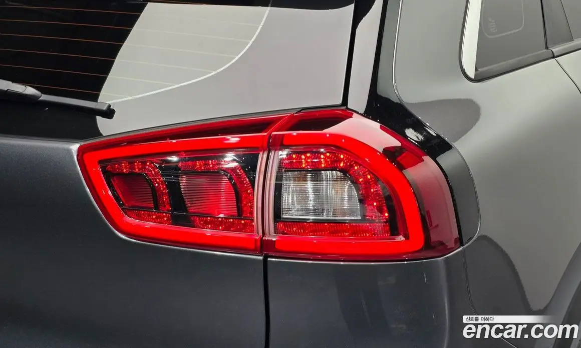 Kia Niro 2017 1.6 АКПП, фото 8