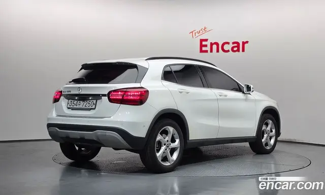 Mercedes-Benz GLA-Class 2019 2.0 АКПП, миниатюра 2