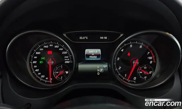 Mercedes-Benz GLA-Class 2019 2.0 АКПП, миниатюра 11