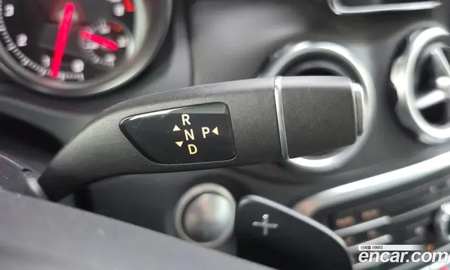 Mercedes-Benz GLA-Class 2019 2.0 АКПП, миниатюра 12