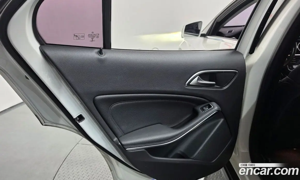 Mercedes-Benz GLA-Class 2019 2.0 АКПП, фото 15