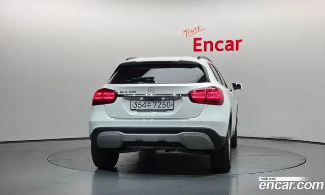 Mercedes-Benz GLA-Class 2019 2.0 АКПП, миниатюра 4