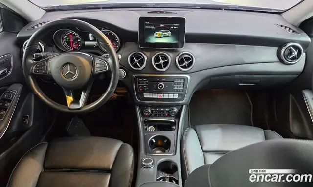 Mercedes-Benz GLA-Class 2019 2.0 АКПП, миниатюра 10