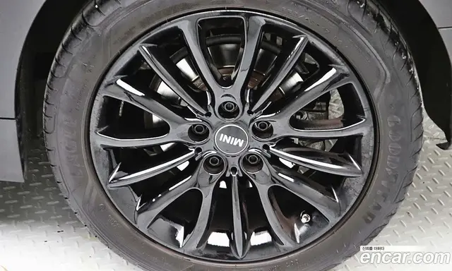 Mini Clubman 2023 1.5 АКПП, миниатюра 6 Mini Clubman 2023 1.5 АКПП, миниатюра 6