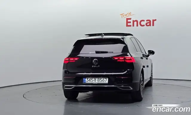 Volkswagen Golf 2023 2.0 АКПП, миниатюра 3