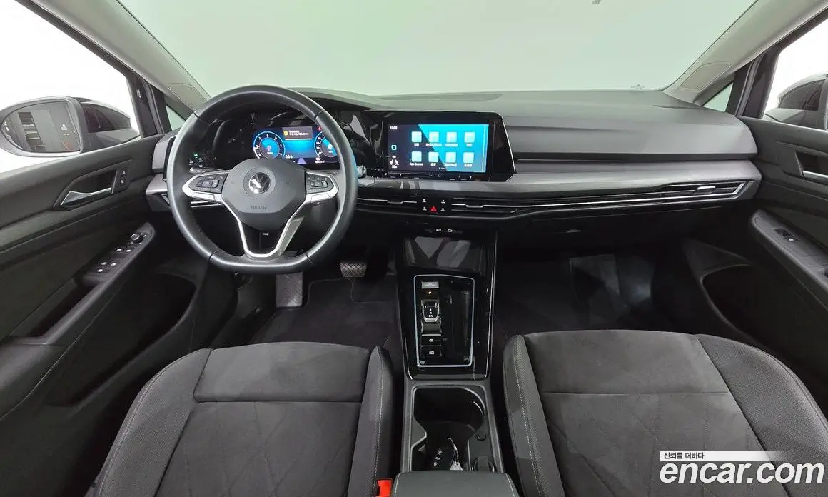 Volkswagen Golf 2023 2.0 АКПП, фото 9
