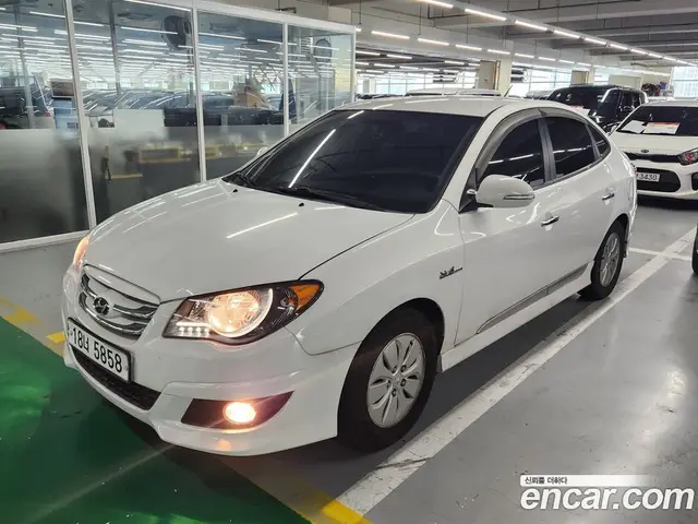 Hyundai Avante, 2010, 89 604 км