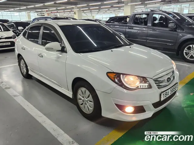 Hyundai Avante 2010 1.6 АКПП, миниатюра 2