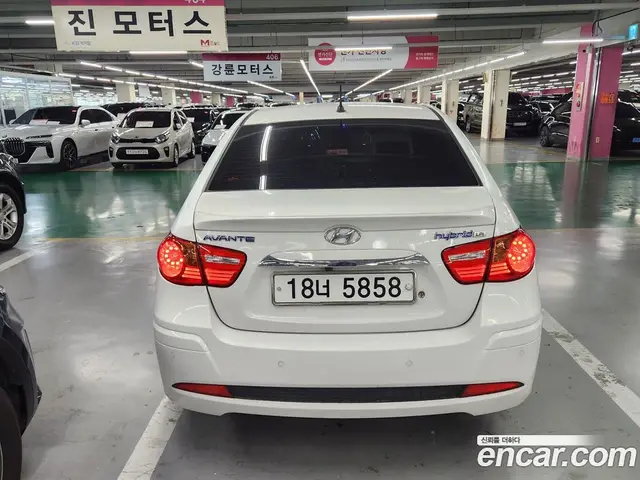 Hyundai Avante 2010 1.6 АКПП, миниатюра 4