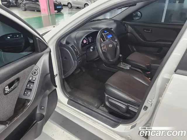 Hyundai Avante 2010 1.6 АКПП, миниатюра 7