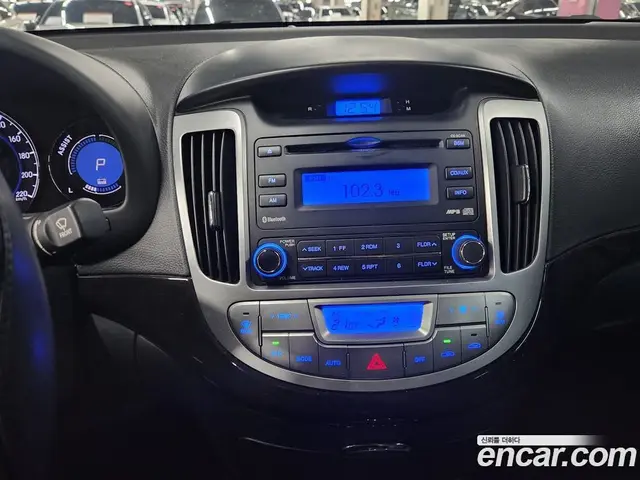 Hyundai Avante 2010 1.6 АКПП, миниатюра 10