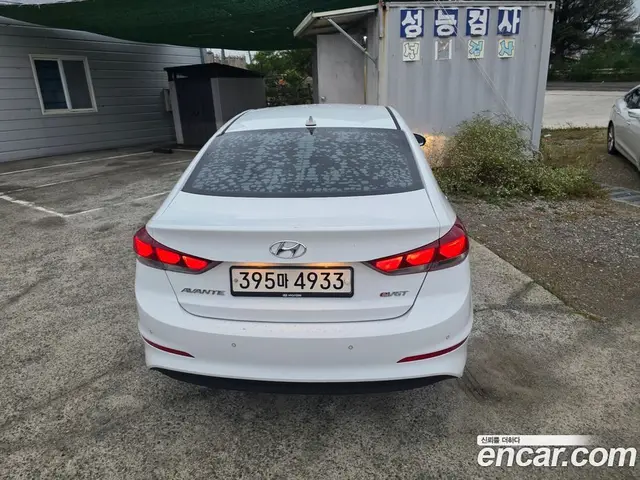 Hyundai Avante 2016 1.6 АКПП, миниатюра 4