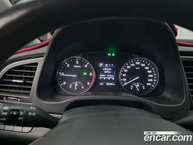 Hyundai Avante 2016 1.6 АКПП, миниатюра 9
