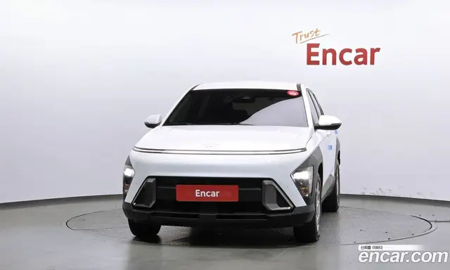 Hyundai Kona 2023 1.6 АКПП, миниатюра 3