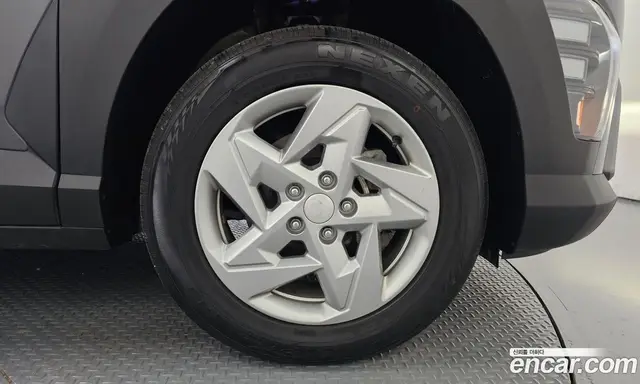 Hyundai Kona 2023 1.6 АКПП, миниатюра 7