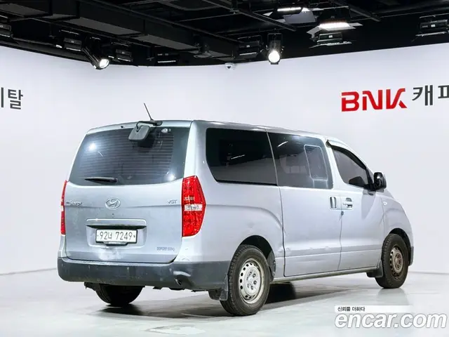 Hyundai Starex 2017 2.5 АКПП, миниатюра 2