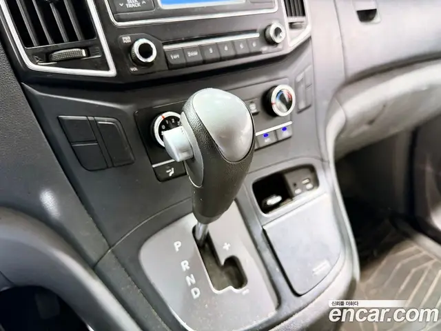 Hyundai Starex 2017 2.5 АКПП, миниатюра 12