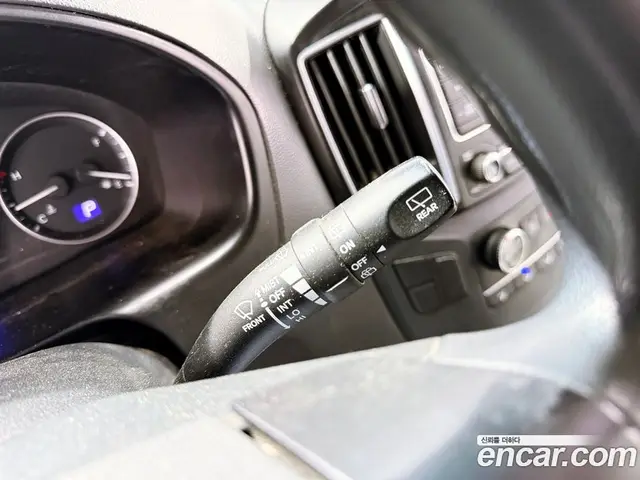 Hyundai Starex 2017 2.5 АКПП, миниатюра 9