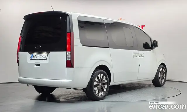 Hyundai Staria 2023 2.2 АКПП, миниатюра 2
