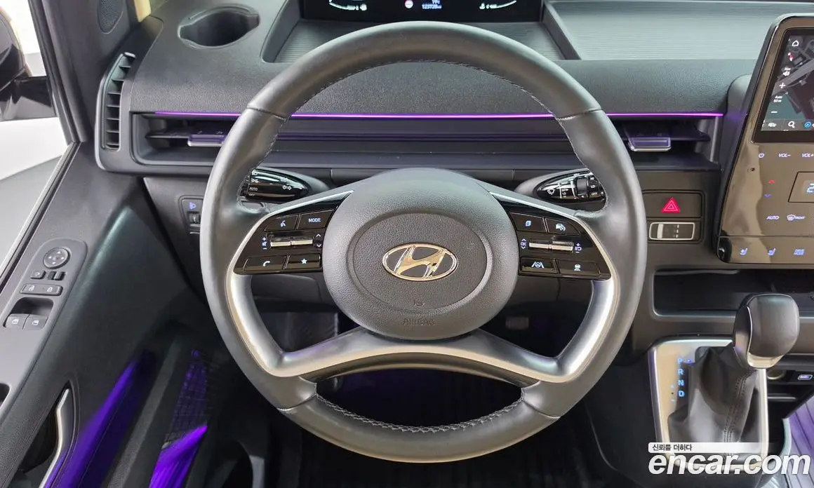 Hyundai Staria 2023 2.2 АКПП, фото 13