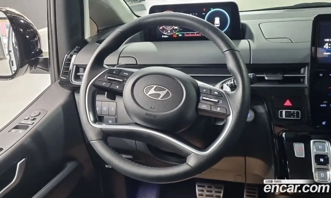 Hyundai Staria 2025 1.6 АКПП, фото 17
