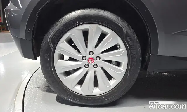 Jaguar E-Pace 2019 2.0 АКПП, миниатюра 5