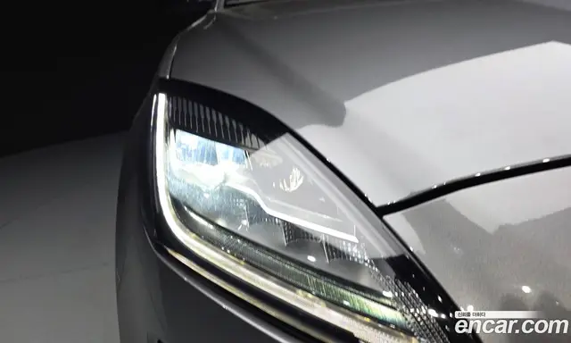 Jaguar E-Pace 2019 2.0 АКПП, миниатюра 8