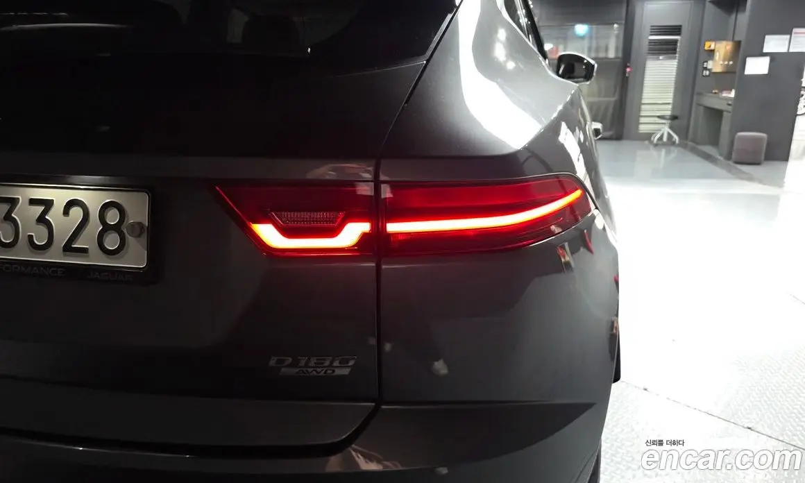 Jaguar E-Pace 2019 2.0 АКПП, фото 9