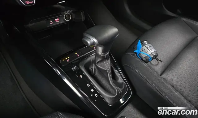 Kia Stonic 2017 1.6 АКПП, миниатюра 12
