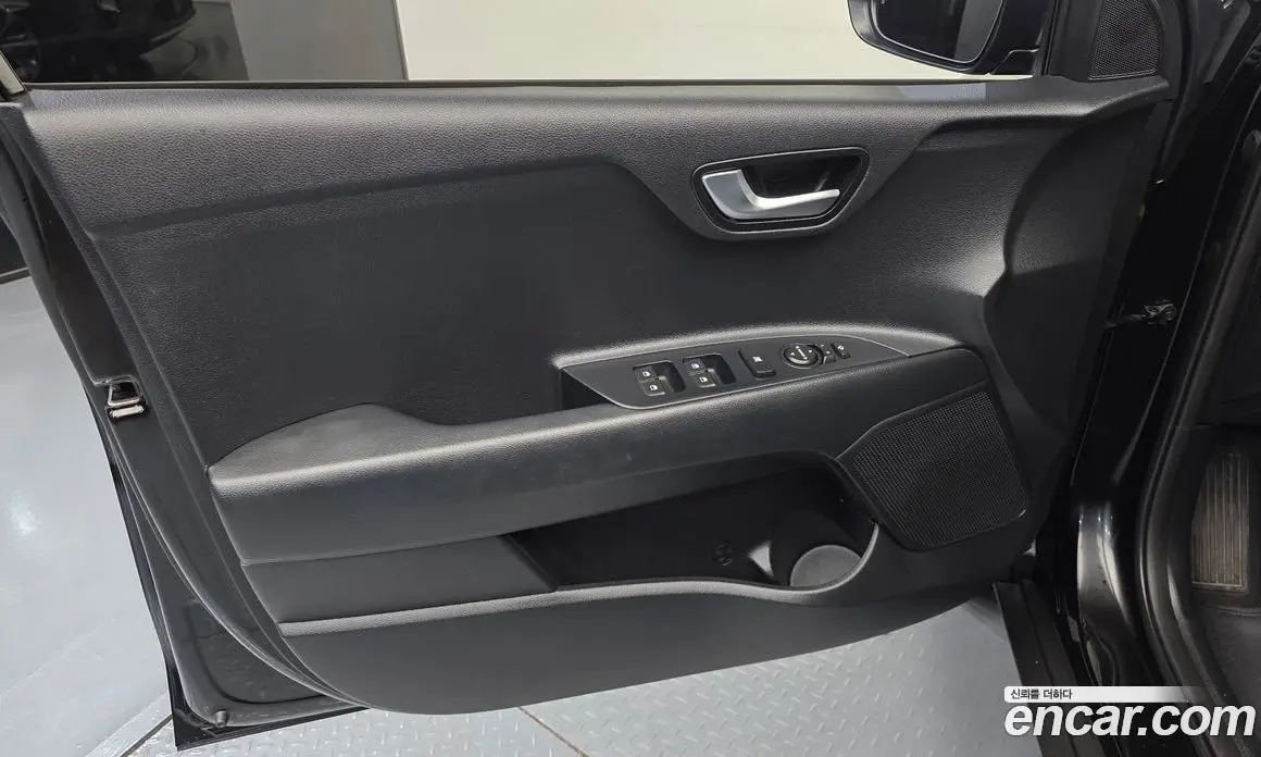 Kia Stonic 2017 1.6 АКПП, фото 14