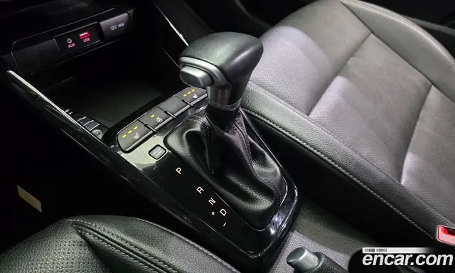 Kia Stonic 2018 1.4 АКПП, миниатюра 12