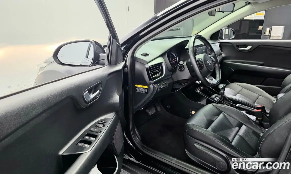 Kia Stonic 2018 1.4 АКПП, фото 13