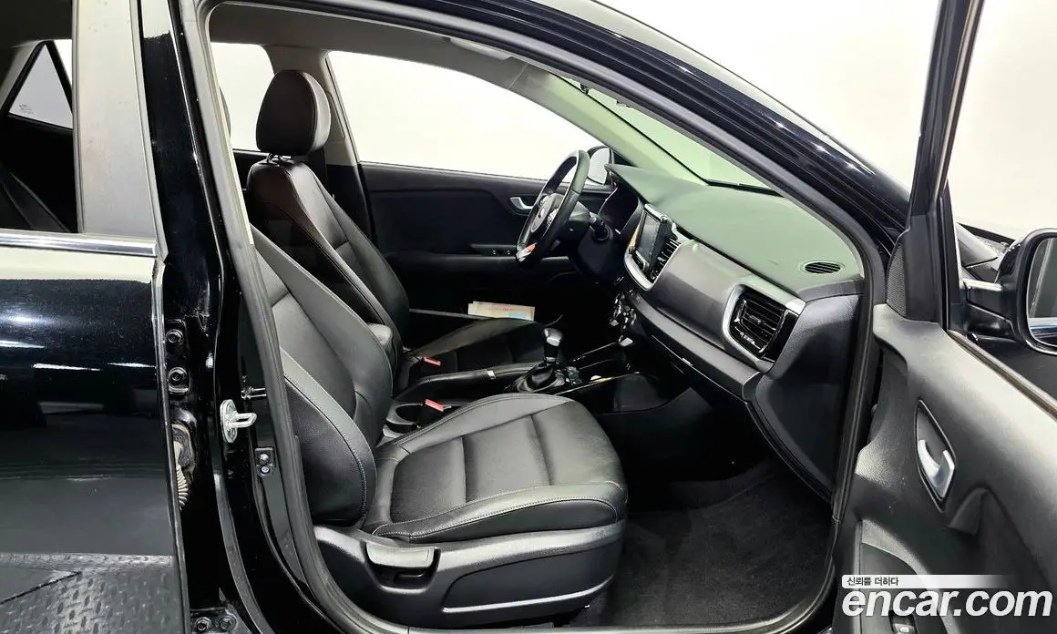Kia Stonic 2018 1.4 АКПП, фото 17