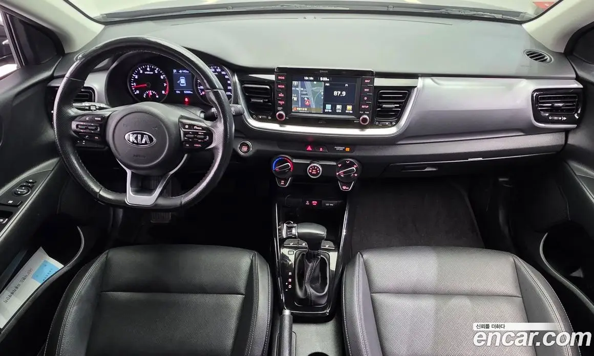 Kia Stonic 2018 1.4 АКПП, фото 10