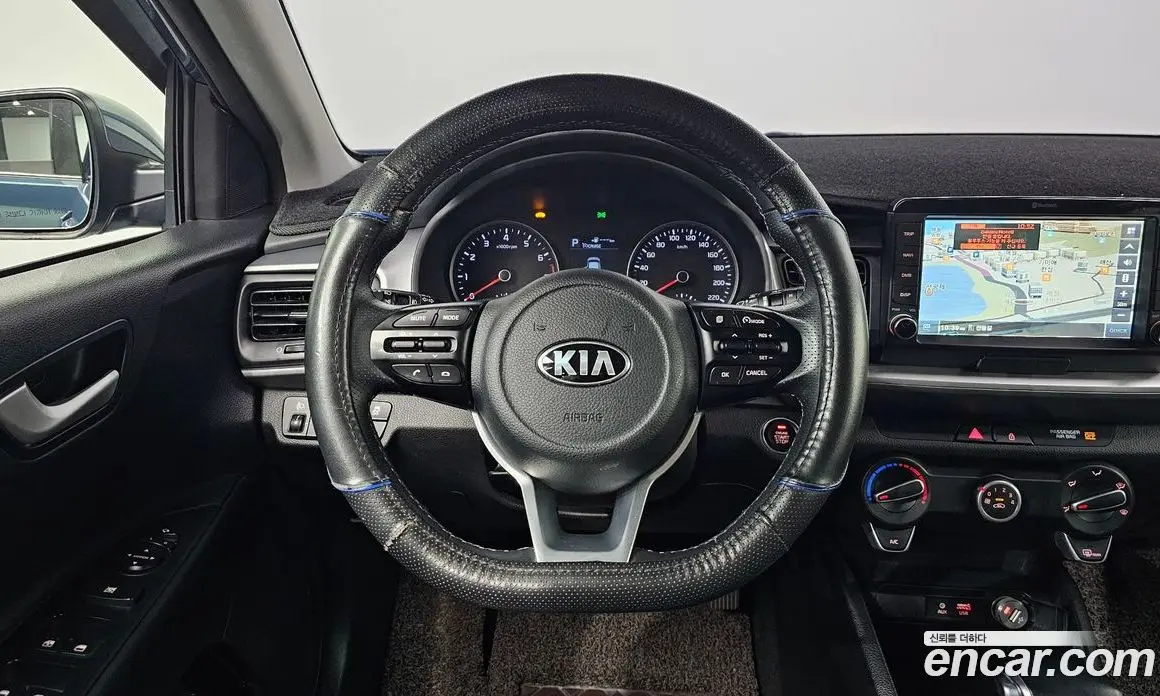 Kia Stonic 2018 1.4 АКПП, фото 18