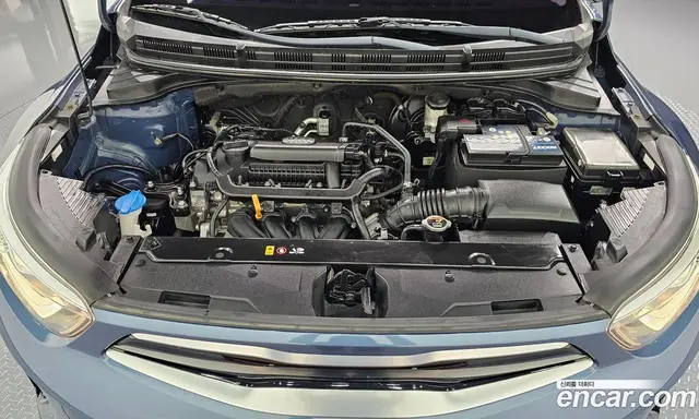Kia Stonic 2018 1.4 АКПП, миниатюра 6