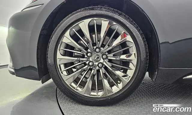 Lexus LS 2018 3.5 АКПП, миниатюра 5 Lexus LS 2018 3.5 АКПП, миниатюра 5