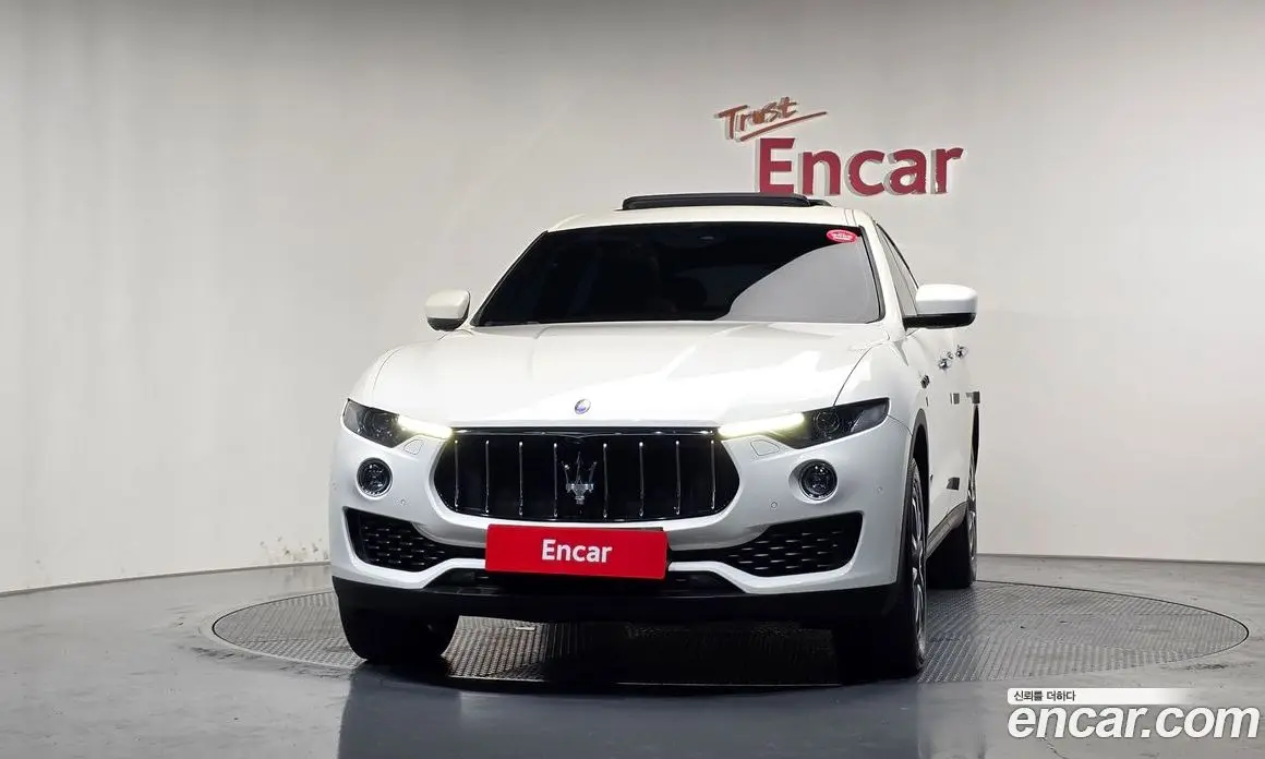 Maserati Levante 2017 3.0 АКПП, фото 3 Maserati Levante 2017 3.0 АКПП, фото 3